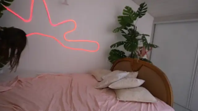 OpulentSiren online show from December 2, 2024, 9:09 am