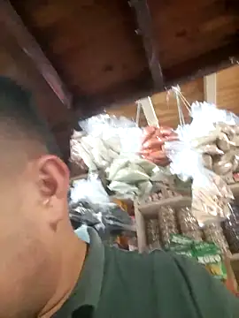 Snapshot of TheBriiaand30 chatting on October 7, 2025, 2:51 pm TheBriiaand30 online show from October 7, 2025, 2:51 pm