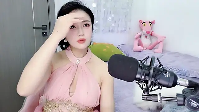 starsqimei online show from February 4, 2026, 5:57 am