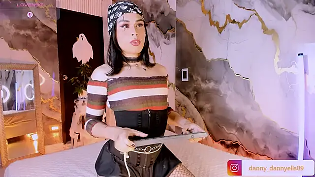 sweet dannyfem online show from October 30, 2025, 5:39 am