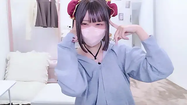 Snapshot of aki_zzz chatting on December 5, 2025, 4:05 pm aki zzz online show from December 5, 2025, 4:05 pm