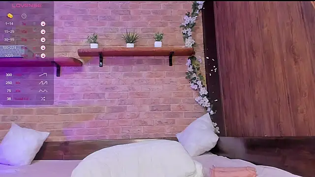 Lizzyvixxx online show from September 28, 2025, 8:32 am