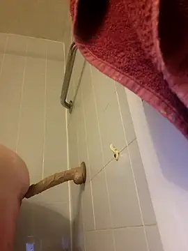 Yourfantasy1379 online show from November 17, 2025, 7:18 pm