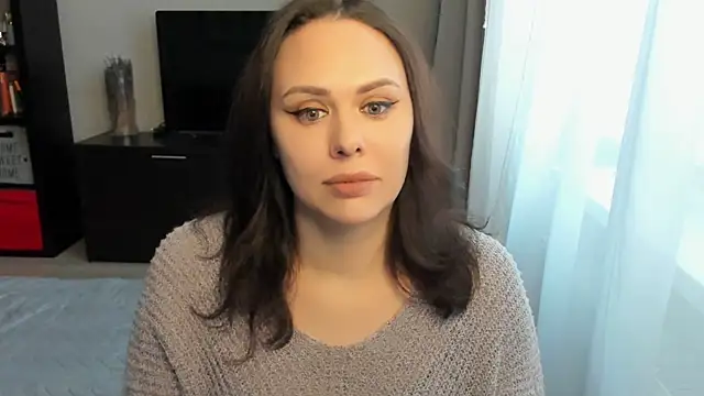 Snapshot of MollyCheiz chatting on November 24, 2025, 12:05 pm MollyCheiz online show from November 24, 2025, 12:05 pm