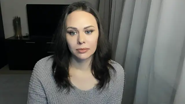 Snapshot of MollyCheiz chatting on November 27, 2025, 1:44 pm MollyCheiz online show from November 27, 2025, 1:44 pm