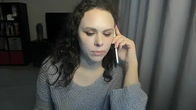 MollyCheiz online show from May 29, 2026, 5:52 pm