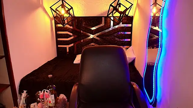 scarleth blue online show from March 21, 2026, 8:19 am