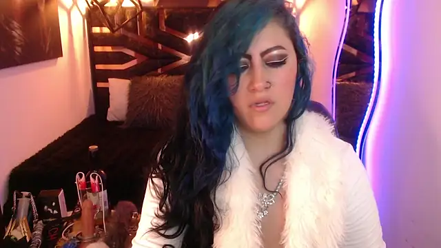 scarleth blue online show from April 7, 2026, 3:19 am