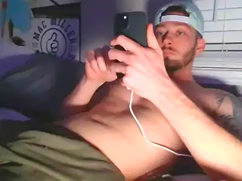 Snapshot of rickyslick123 chatting on January 21, 2025, 2:22 am rickyslick123 online show from January 21, 2025, 2:22 am