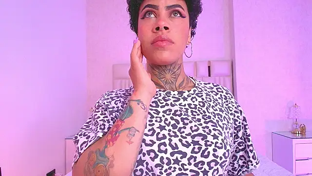 Snapshot of canela_oss chatting on November 12, 2025, 11:58 am canela oss online show from November 12, 2025, 11:58 am