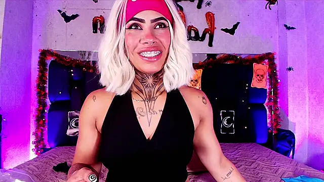 Snapshot of canela_oss chatting on October 16, 2025, 12:02 pm canela oss online show from October 16, 2025, 12:02 pm