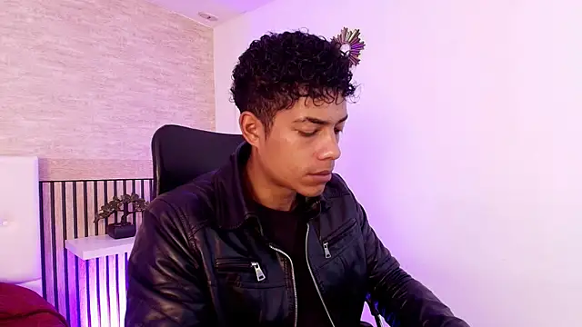 Snapshot of wagz chatting on December 4, 2025, 12:26 pm wagz online show from December 4, 2025, 12:26 pm