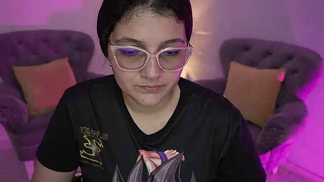 Camilaa bueno online show from November 30, 2025, 1:28 am