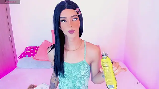 Snapshot of Ashley_Reminton chatting on February 21, 2025, 6:07 am Ashley Reminton online show from February 21, 2025, 6:07 am