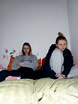 ella grays online show from February 25, 2026, 5:02 pm