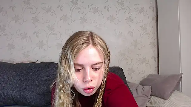 Snapshot of sofiaa_here chatting on February 10, 2026, 12:09 am sofiaa here online show from February 10, 2026, 12:09 am