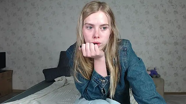 sofiaa here online show from May 21, 2026, 11:57 pm