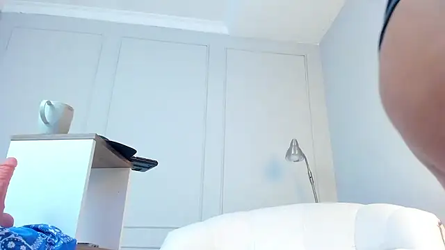 anna lorenss online show from March 18, 2025, 11:55 am