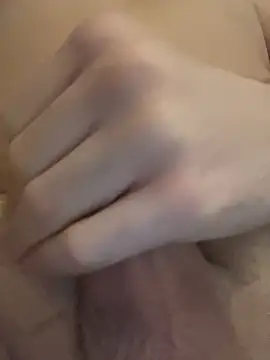 Snapshot of Tratto_bianco002 chatting on January 19, 2025, 9:44 am Tratto bianco002 online show from January 19, 2025, 9:44 am