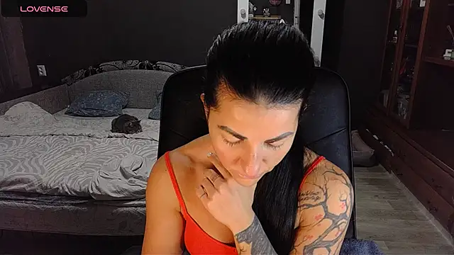 Snapshot of Aria_Dl chatting on December 2, 2025, 12:29 pm Aria Dl online show from December 2, 2025, 12:29 pm