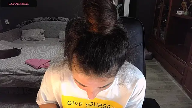 Snapshot of Aria_Dl chatting on November 8, 2025, 11:58 am Aria Dl online show from November 8, 2025, 11:58 am