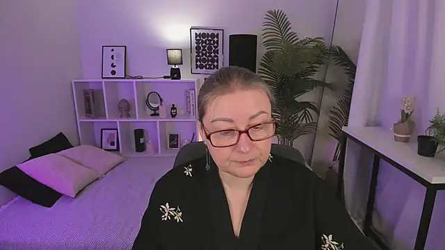 AlexandraKind online show from March 3, 2026, 8:38 pm