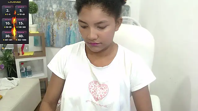 Snapshot of elly_willis chatting on February 27, 2025, 2:35 am elly willis online show from February 27, 2025, 2:35 am