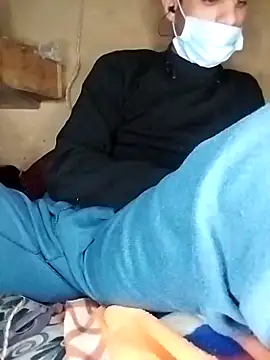 LOOLOOO123123 online show from February 5, 2026, 5:36 am