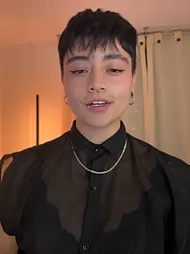 Snapshot of Chriss_gomez2 chatting on June 17, 2026, 3:39 am Chriss gomez2 online show from June 17, 2026, 3:39 am