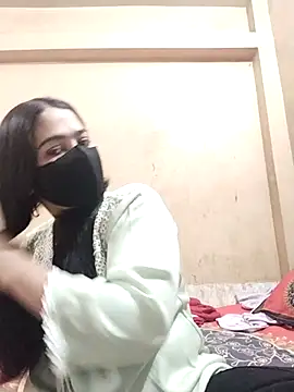 Magical Girl- online show from December 21, 2025, 4:03 am