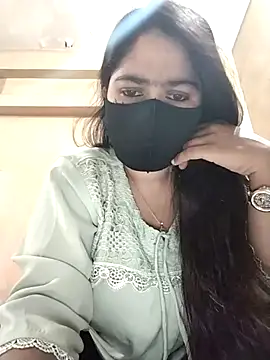 Magical Girl- online show from November 4, 2025, 3:32 am