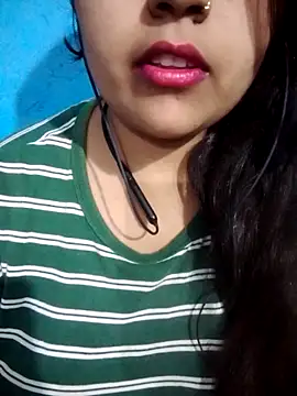 Snapshot of Love-Veronica chatting on May 5, 2026, 1:47 pm Love-Veronica online show from May 5, 2026, 1:47 pm