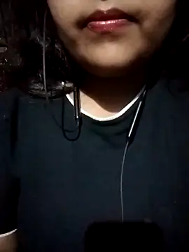 Love-Veronica online show from March 19, 2026, 5:13 pm