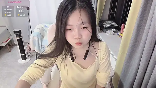 Snapshot of Lena-yyds chatting on November 11, 2025, 7:41 pm Lena-yyds online show from November 11, 2025, 7:41 pm