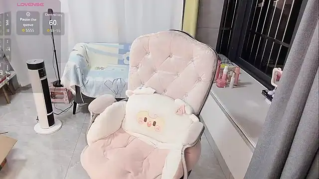 Snapshot of Lena-yyds chatting on November 27, 2025, 7:25 pm Lena-yyds online show from November 27, 2025, 7:25 pm