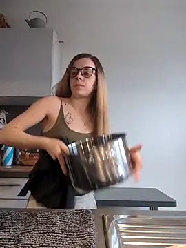 TerrasWildlife online show from February 26, 2025, 3:32 pm