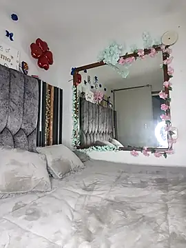 Snapshot of laura_arias018 chatting on November 16, 2025, 1:54 am laura arias018 online show from November 16, 2025, 1:54 am