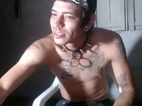 tayler punk noise online show from January 6, 2025, 11:52 pm