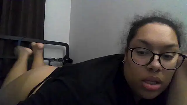 ariadxxx online show from December 10, 2024, 3:20 am