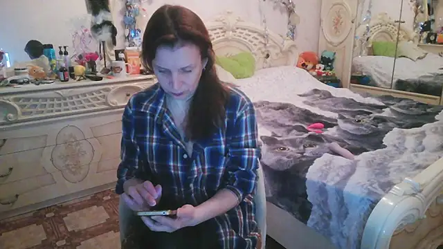 Debra Phoenix online show from April 18, 2026, 8:42 pm