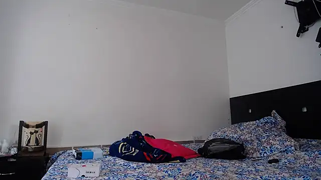 princehermosa44 online show from November 21, 2025, 7:13 pm