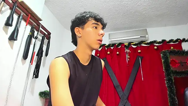 Harry LatinBoy online show from December 6, 2024, 8:34 pm