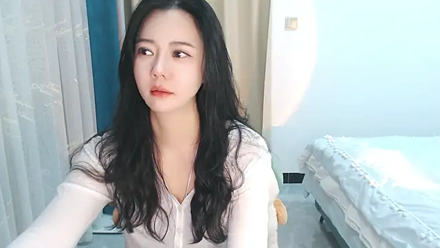 zoe-keke online show from January 9, 2025, 10:52 am