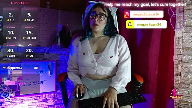 Snapshot of Meg4n_420 chatting on March 11, 2025, 1:59 am Meg4n 420 online show from March 11, 2025, 1:59 am