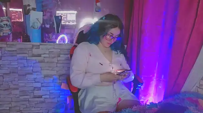 Snapshot of Meg4n_420 chatting on February 6, 2025, 6:08 am Meg4n 420 online show from February 6, 2025, 6:08 am