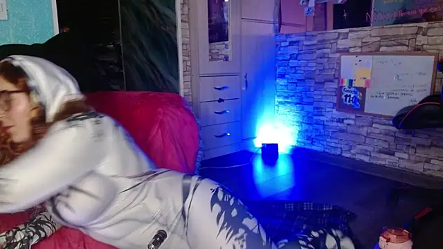 Snapshot of Meg4n_420 chatting on November 15, 2025, 5:00 am Meg4n 420 online show from November 15, 2025, 5:00 am