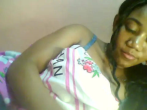 Fariana01 online show from January 13, 2025, 11:27 pm