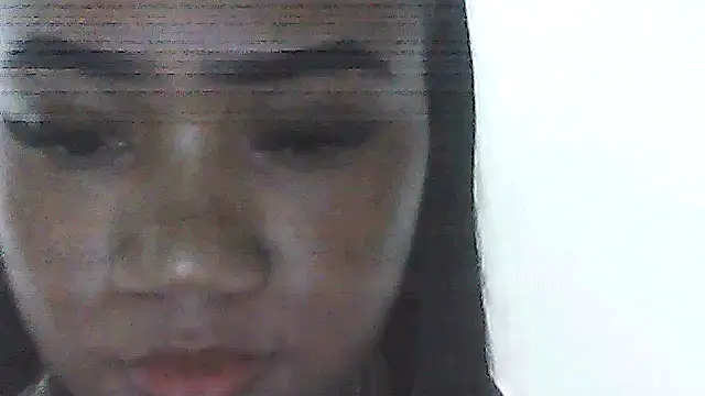 Fariana01 online show from May 4, 2026, 8:11 pm