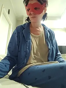 Vagabondainnamorata online show from December 3, 2025, 4:02 am