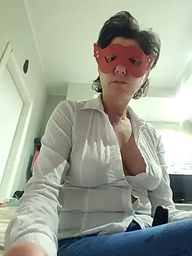 Vagabondainnamorata online show from April 20, 2026, 3:09 am